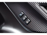 運転席のシートポジションメモリー機能は、登録済みの運転者と交代しても、シートポジションの変更の手間がかかりません。