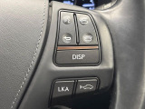 【レーントレーシングアシスト】高速道路走行時、車線からはみ出しそうになるとレーンの中央を走るようにステアリング操作をアシスト。より安全な運転をサポートしてくれます!