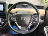 【ステアリングスイッチ】運転中、前方から目線をそらすことなく、オーディオ等の操作が可能な便利機能!安心&快適なドライブを演出してくれます♪