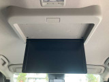 うれしい後席用モニターです。遠距離移動でも大人もお子様もでくつろげます。