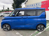 両側オートスライドドア装備!運転席やドアのスイッチ、リモコンキーでも開閉操作できるので便利ですよ!