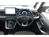 スポーティームード溢れる運転席周りですね。 クイックなドライビングに対応できるよな運転席回りになっています。 ドライブがますます楽しくなりますね!