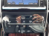 【エアコン】『エアコン装備』の画像になります。暑い夏でも寒い冬でも、車内に快適な空気を届けるので、いつでも快適な車内空間を創り上げます!