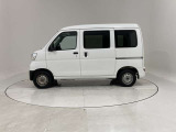 当社の車両本体価格には、納車前の車検整備費用も含まれています。別途で支払う場合、点検費用も安くありません。やっぱりU-Carは総額でも比べる必要がありますね。