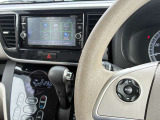 ステアリングスイッチでオーディオをコントロール出来ます。