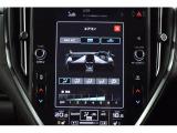 空調はフルオートエアコン(左右独立温度調整機能付)を装備です!タッチパネル式ですので、操作が簡単、左右で別々の温度設定ができます。