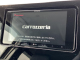 使いやすいインターフェースが特徴のナビ・オーディオシステムです。快適なドライブをサポートする多彩な機能を備えています。