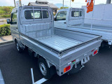 ☆お車についた傷やヘコミ、事故の修理もハヤシにお任せください。自社鈑金工場で修理ができますの安心です☆