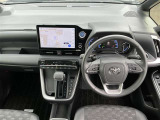 全方位で視界が広く、高い目線で運転もしやすいです!