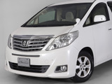 ★展示前点検実施★特殊な機材も用いて、前車点検を実施しております!
