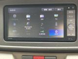 お気に入りの音楽を最高の音質で。CDやBluetoothなど、多様なソースに対応しています。快適な車内空間を演出します。