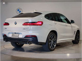 BMWのお車は、&ldquo;駆け抜ける歓び&rdquo;を体現しております。走行の安定性とコーナリングの良さを追求し、思い通りにハンドルの操作可能です。