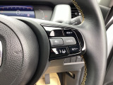 Hondaセンシングの機能のひとつ、アダプティブクルーズコントロール付!アクセルから足を離しても設定したスピードと前車との車間を保ち走行してくれます!車線維持もアシスト☆高速道路で疲労軽減ですね☆