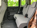 後部座席もゆったり。会話も弾み、楽しいカーライフを過ごせるでしょう。