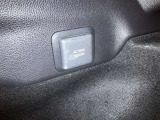 AC100V、1500Wのコンセントを車内に設置。アウトドアや駐車場で野外のコンセントとして利用できます。また、停電などの非常時にも使える便利な機能です!