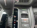 電子パーキングブレーキと渋滞に便利ブレーキホールド機能付き