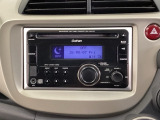 純正CD・USBコンポにはCD再生のほかに、AUX入力端子・USB端子がついてますので外部入力から音楽などを楽しめます。
