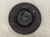 当社にてデモ走行時に装着していたワンシーズン使用の中古スタットレスタイヤ+ホイール4本セットを用意致しました。(2025年製、タイヤ+ホイールは現状渡し、保証対象外です)