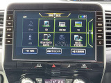 TV、FM/AM、Bluetooth Audio、SDカード、DVD・Blu-ray再生、 CD録音/再生、ハンズフリーフォンなど対応の高性能大型ナビです。