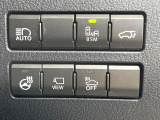 【パワーバックドア】スマートキーや運転席のボタンを押すだけでリアゲートが自動で開閉します!荷物を持っている時や、高い位置にあるバックドアを閉める際に便利な機能です♪