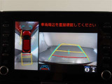 バックガイドモニターで、後方を確認しながら安心して駐車することができます。運転初心者も熟練者も必須の機能ですよ!