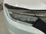 LEDヘッドライトは、点灯の瞬間から最大光量を発揮し、突然暗くなるトンネルなどでの安定感を高めます。