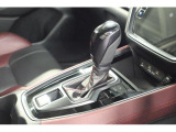 ミツションはストレート型CVT、スバルパフォマンストランスミッションを装備しております!2.4Lの力強いトルクをご堪能ください!安全面にもたけております!