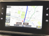 ●純正ナビ:一体感のあるナビは、高級感ある車内を演出してくれます。オーディオ機能も充実しておりますので、運転もより楽しめます♪
