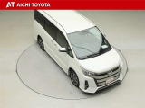 両側パワースライドドア付きだから、狭い駐車スペースなどでの乗り降りラクラク♪小さなお子さまのいるご家庭には嬉しい装備です。