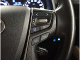 ハンドルから手を放さずに操作出来ますので、安全運転にもつながりますね