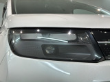 LEDヘッドライトは、点灯の瞬間から最大光量を発揮し、突然暗くなるトンネルなどでの安定感を高めます。