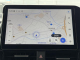 鮮明な地図表示で、目的地まで迷うことなく到着できます。スムーズなナビゲーションが、快適な移動を約束します。