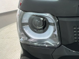 LEDヘッドライトは、点灯の瞬間から最大光量を発揮し、突然暗くなるトンネルなどでの安定感を高めます。