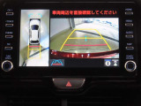 車両を上から見たような映像を映し出すパノラミックビューモニター付きです。