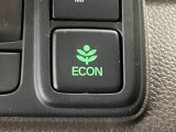 ★ECONスイッチ★ エコドライブを加速しよう!スイッチをONにすると、運転の仕方によるロスを抑え込み燃費をよくするようクルマが頑張ります(*^ー^*)燃費向上にチャレンジ♪