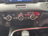前席に寒い日も身体を温め快適なドライブをサポートしてくれるシートヒーターを装備しています。