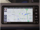 ナビ付きですので初めての場所や遠出に大活躍!Bluetoothでお使いのスマートフォンやミュージックプレイヤー接続することで音楽の再生もできます!!またフルセグ(ワンセグ)でのテレビの視聴も可能!!