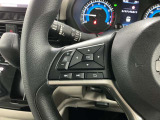 【ステアリングスイッチ】運転中に前方から目線をそらすことなくオーディオ等の操作が可能な便利機能!安心&快適なドライブを演出してくれます。