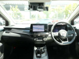 展示車両は全車 クリーニング済。 専門業者さんにて内外装ともにキレイにしてご納車いたします。 また別途、各種コーティングもうけたまわってます。