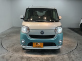 フロントマスクは個性もいっぱい! 人気の車です。