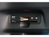 もちろんETC付きでビルトインタイプを装備!見た目もスマート♪高速道路の料金所も楽々通過♪