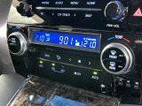 左右独立温度コントロールフルオートエアコンです。運転席、助手席それぞれで独立して温度設定ができます。冷え性の方が乗っても安心ですね♪