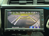 バックでの駐車が苦手な方や運転にあまり自信のない方でも後方の視界をしっかりサポート。安心して車庫入れが出来るバックカメラを装備しています!
