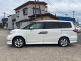 夜22時までライトアップ!展示車見放題!夜間はスタッフも居ませんが、時間を気にせず心置きなく御覧ください。