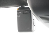 ◆ドライブレコーダー◆映像・音声などを記録する自動車用の装置です。 もしもの事故の際の記録はもちろん、旅行の際の思い出としてドライブの映像を楽しむことができます。
