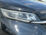 明るくて長寿命のLEDヘッドライト採用