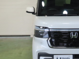 LEDヘッドライトは、点灯の瞬間から光量を発揮し、突然暗くなるトンネルなどでの安定感を高めます。