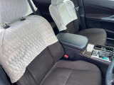 運転席まわりには十分なスペースがあり、大柄な方でもゆったり運転していただける環境です。