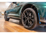 【SKY GROUP】BMW、MINI、VOLVO、JAGUAR、LANDROVER、PORCHE、MASERATI、LAMBORGHINI、ASTON MARTINの他14ブランドの輸入車を取り扱う正規ディーラーです。新潟県/神奈川県/東京都中心に全国で販売をしております。