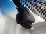 ◆ドライブレコーダー◆映像・音声などを記録する自動車用の装置です。 もしもの事故の際の記録はもちろん、旅行の際の思い出としてドライブの映像を楽しむことができます。